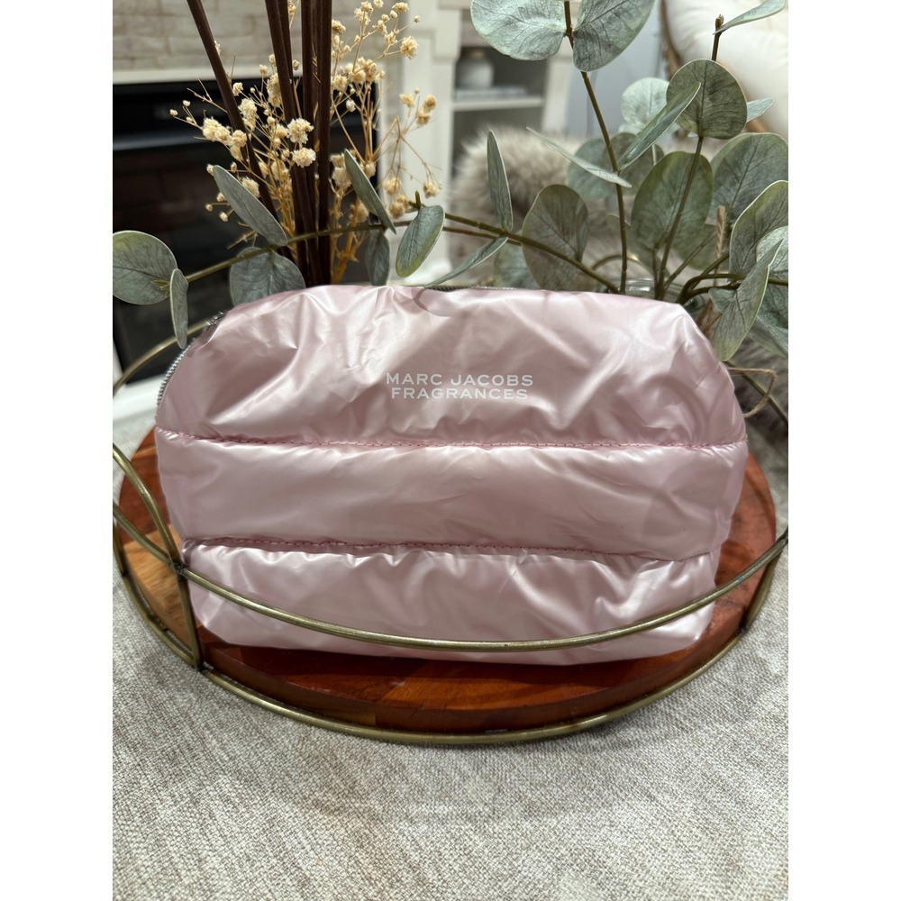Marc Jacobs Fragrances Pink Puffer Cosmetic Makeup Bag‎ Pouch BNWOT